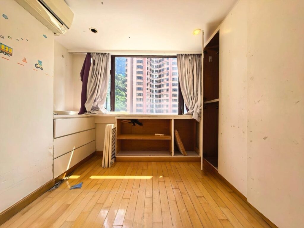 2 WANG TAK STREET – 8