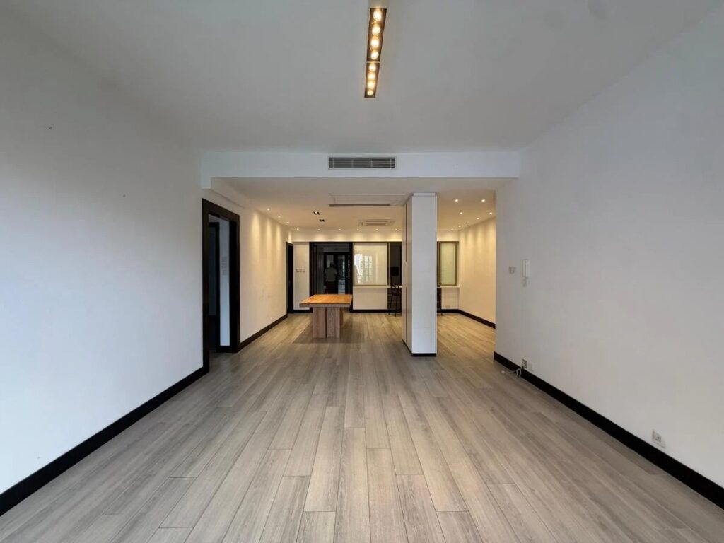 Briar Avenue – 1