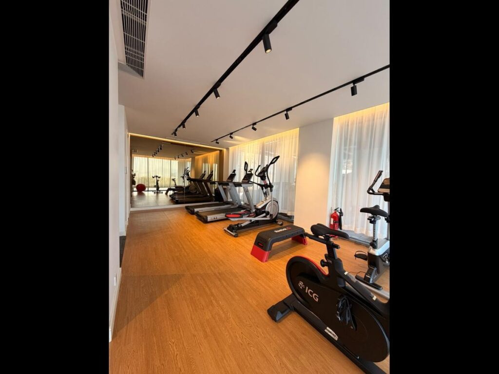 RACEVIEW MANSIONS – 3