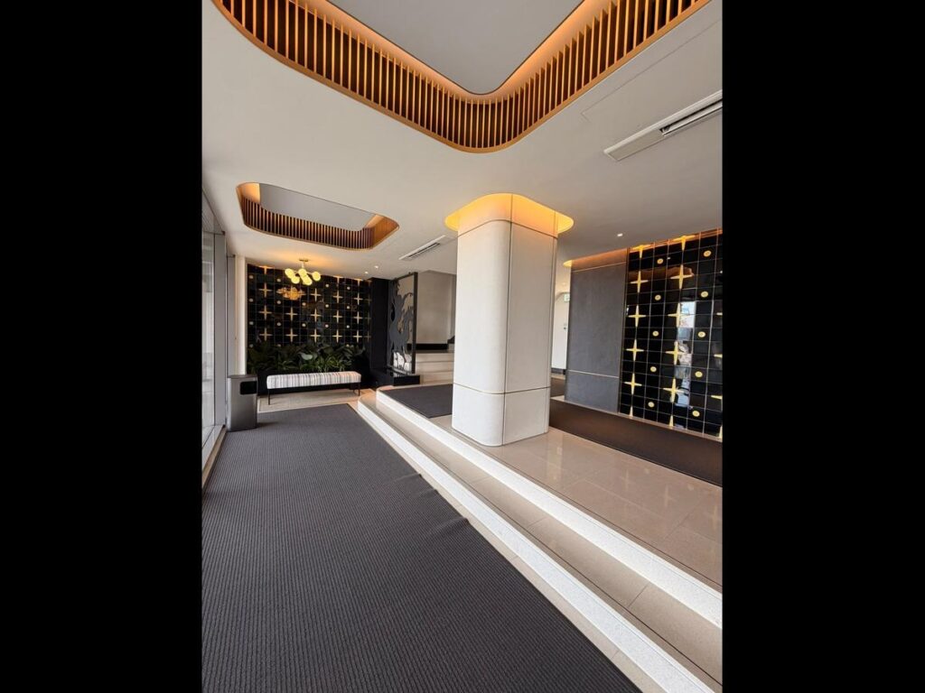 RACEVIEW MANSIONS – 2