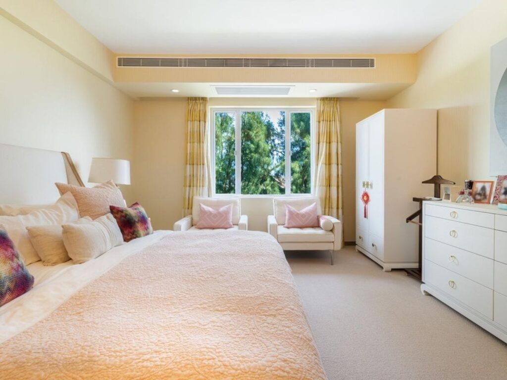 Grosse Pointe Villa – 5
